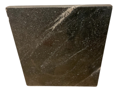 Mesada De Granito Negro Veteado Gris 50x45.3 Cm Pulido Boedo Negro (Usado)