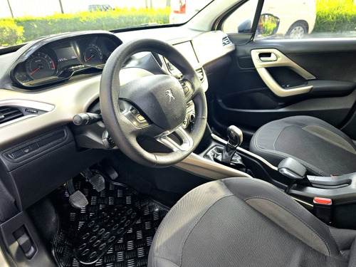 Peugeot 2008 1.6 Allure