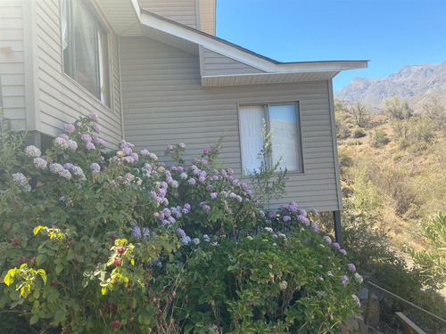 Casa En Venta De 3 Dorm. En Los Andes