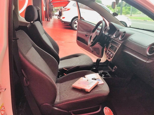 Volkswagen Saveiro 1.6 Mi Trooper Ce 8v Flex 2p Manual G.v