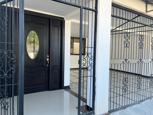 Imagen 4 de 19 de Venta Casa En Residencial Tenerife En San Francisco Heredia, Casa Nueva, Acabados Lujo, Amplios Espacios Y Muy Iluminada