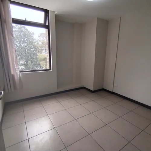 Apartamento En Venta En Céntrico Edificio Zona 9