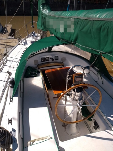 Velero Alpha 36 Motor Volvo Penta 40 Hp (2016)