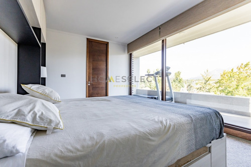 Amplio Penthouse Con Terraza Panorámica, 3 D + Escritorio