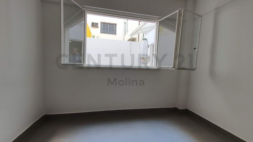 Venta Ph-pb-2 Ambientes- Con Patio-55 M2-colegiales-distr Audiovisual: