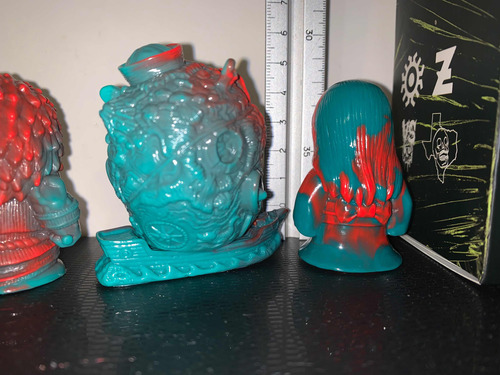 Unbox Industries Who Goes There / Precio Por Figura $500 (Usado)