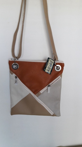 Cartera Plana Beige Y Blanco Para Mujer 