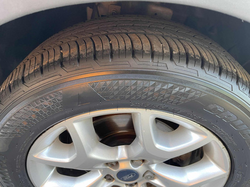 Ford Kuga 2.5 Titanium At 4x4 L (ku05)