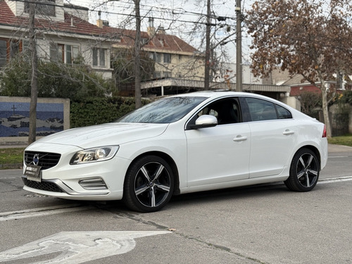 Volvo S60 T5 R-Design Plus Auto