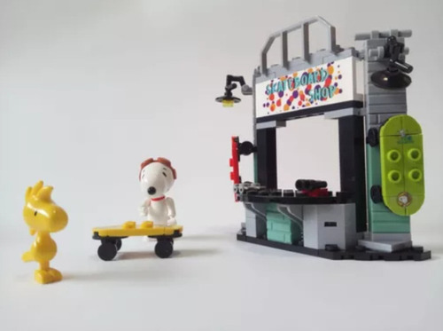 Bloques De Construcción Snoopy Peanuts- Skateboardshop