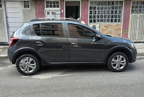 Renault Stepway 1.6 Intens Cvt