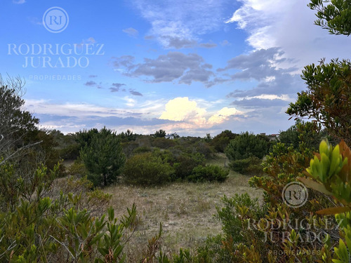 Lote En Venta Con Fondo Libre De 160 Metros En Costa Esmeralda - Cuenta Con Proyecto