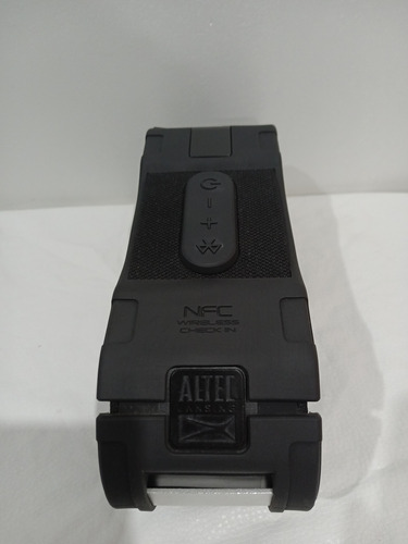 Altec Lansing Imw778 Omni Ultra Jacket Bluetooth Speaker (Usado)