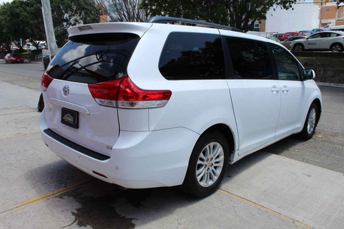 Imagen 5 de 15 de Toyota Sienna 2011 5p Xle Aut
