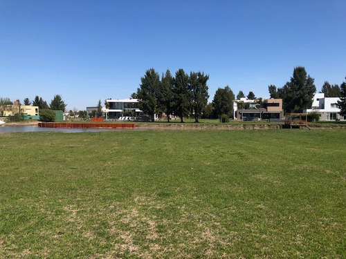 Lote A La Laguna A La Venta En Barrio Privado El Principado Ciudad Nautica Canning.