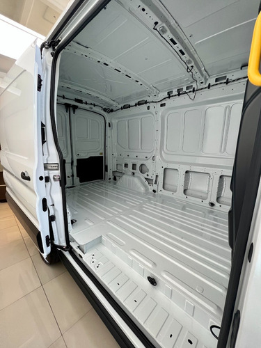 Imagen 13 de 18 de Ford Transit Furgon Medio L2h2 0km