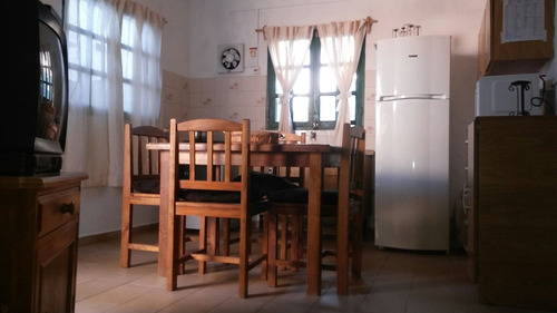 Imagen 3 de 12 de Casa Muy Funcional ,a 1 Y Media De Playa, Centro Y Servicios