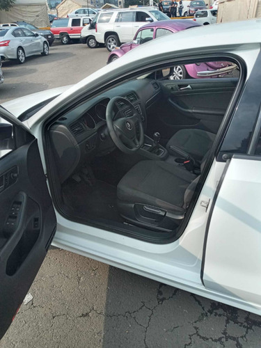Imagen 7 de 8 de Volkswagen Jetta 2017 2.0 L4 Mt