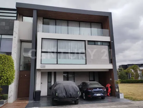 Venta Casa Fraccionamiento Bosques De Zavaleta!!
