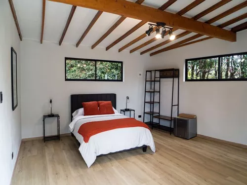 Finca Amoblada En Arriendo Ubicada En Guarne Sector Vereda Montañez (22213).