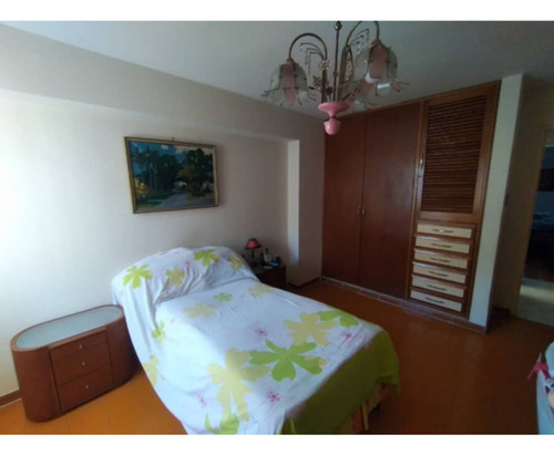 Apto Alquiler Santa Mónica, 3 Habitaciones 2 Baños 1 Puesto