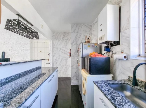 Imagen 3 de 12 de Vendemos Impecable Dpto De 2 Amb En -villa Del Parque-