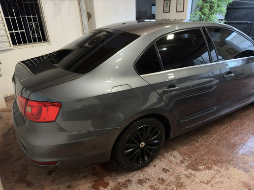 Volkswagen Vento 2.0 Sportline Tsi 200cv Bi-xenon
