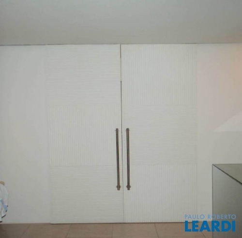 Imagem 7 de 14 de Flat - Itaim Bibi - Sp - 127154