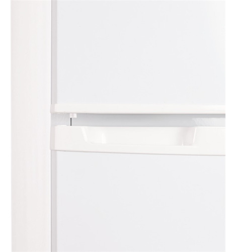 Heladera Cíclica Telefunken Tfk-hd260b 260lts Blanca Color Blanco