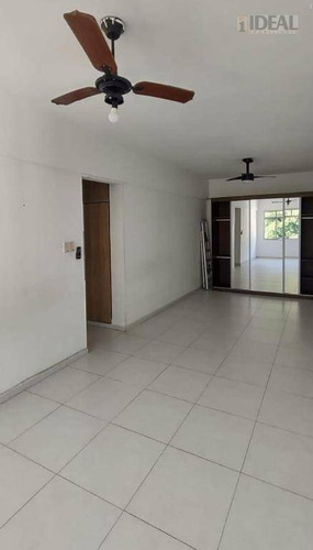 Imagem 2 de 8 de Kitnet Com 1 Dormitório À Venda, 40 M² Por R$ 155.000,00 - Itararé - São Vicente/sp - Kn0052