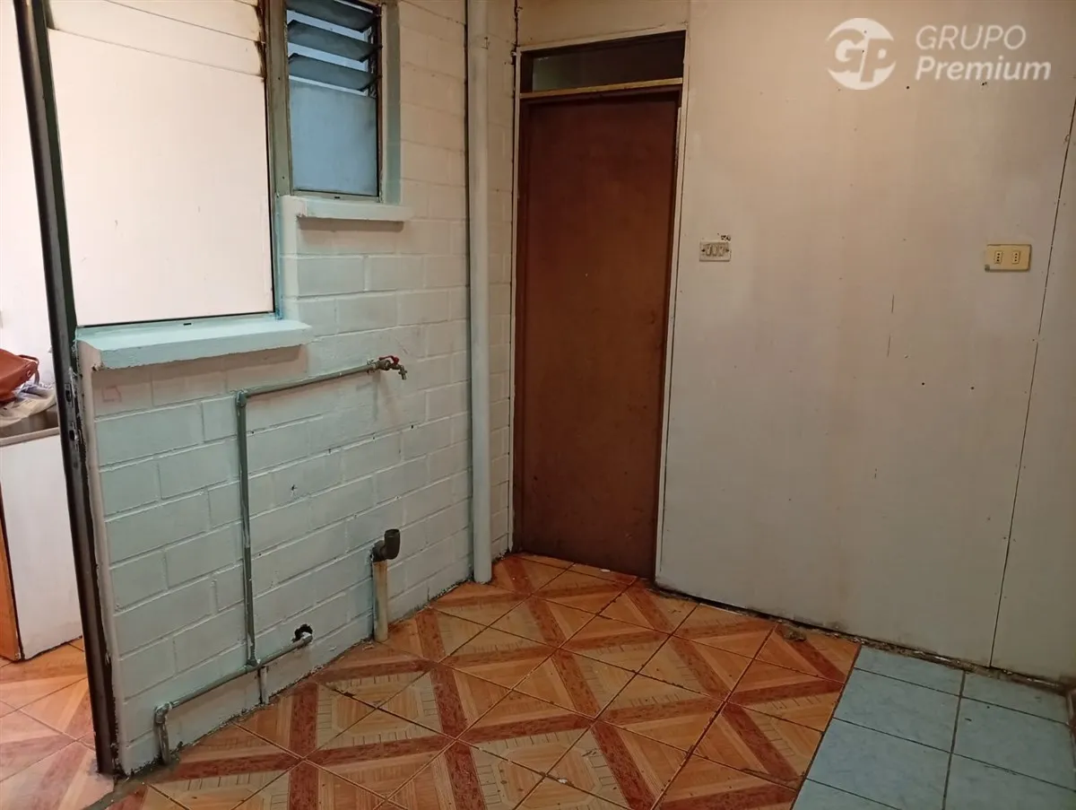 Imagen 4 de 15 de Casa En Venta De 2 Pisos Pareada 3 Dorm. 1 Baño En Quillota