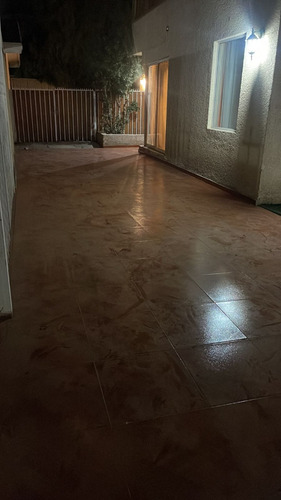 Casa Grande En Condominio. Sector Cerca Centro De Calama