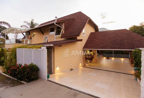 Linda Casa, Em Condomínio De Alto Padrão Em Itaipava, Exclusividade E Sofisticação. - Ca0818