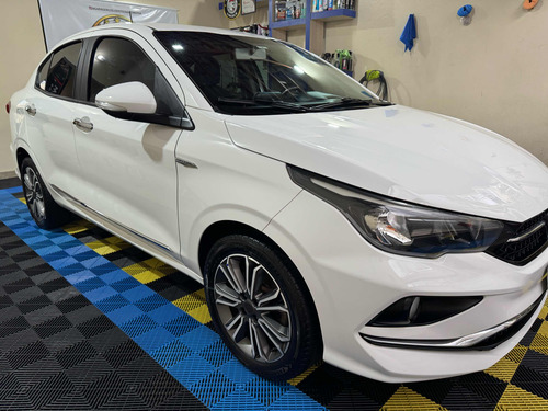 Fiat Cronos 1.8 Precision 16v Flex Aut. 4p