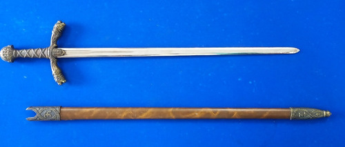Imagen 2 de 4 de Antigua Espada Modelo Rey Arturo Hecha Por Denix De España