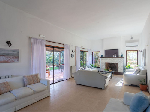 Venta De Casa - Residencial O Clinica