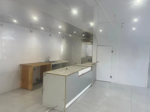 Arriendo Local Comercial 2 Pisos, Av Recoleta