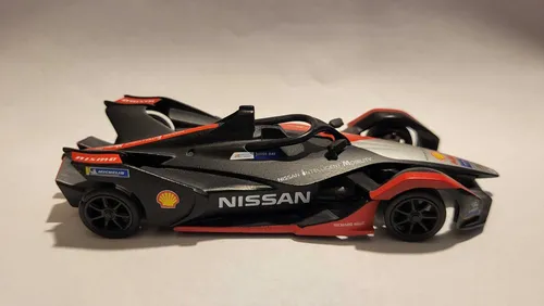 Nissan Formula E Gen 2 Car Escala 1:42