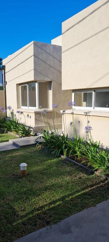 Imagen 6 de 30 de Excelente Casa De 2 Dormitorios En Venta A Estrenar En Tierra De Sueños 1. Roldan Y Funes.