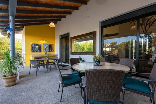 En Venta Casa Con Casas De Huéspedes En San Miguel De Allende: La Malcontenta