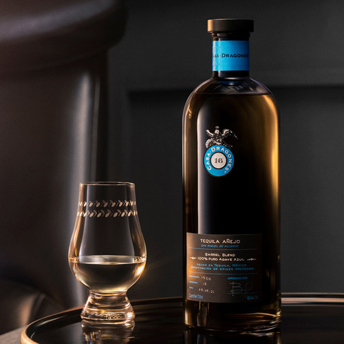 Paquete De 3 Tequila Casa Dragones Añejo 1.75 L