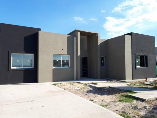 Imagen 7 de 23 de Casa En Venta En El Canton Barrio Puerto Lote A Espejo De Agua