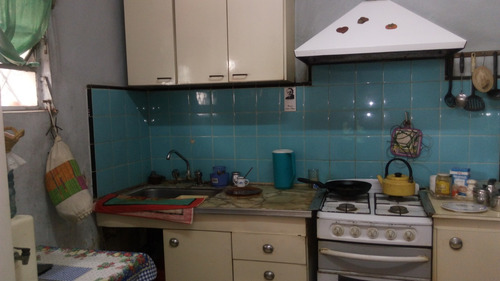 Imagen 3 de 14 de Casa Y Dpto. 3 Amb. Ent. De Auto - Patio-parrilla-fdo.libre