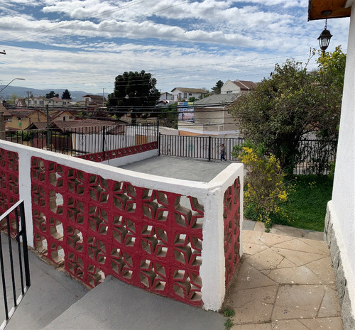 Casa 185 M2 Y Terreno De 1000 M2 Con Acceso Por Dos Calles
