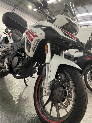 Imagen 13 de 14 de Benelli Trk 251 - Abs