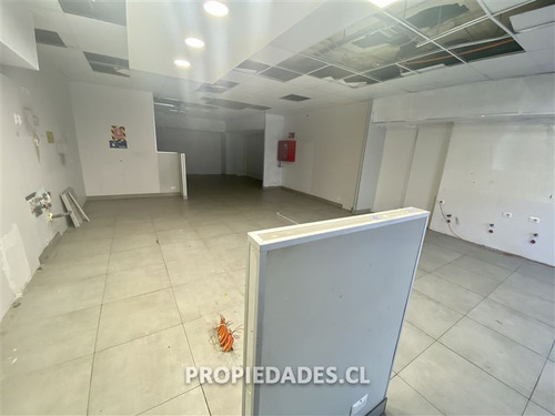 Local Comercial En Arriendo En Recoleta