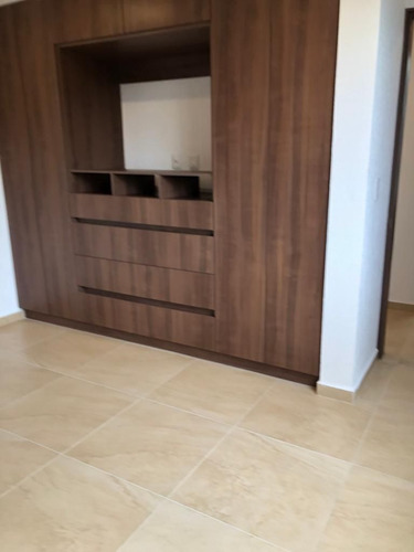 Imagen 7 de 30 de En Venta Casa En Zibata, Jardín, 3 Recamaras, Cuarto De Lava