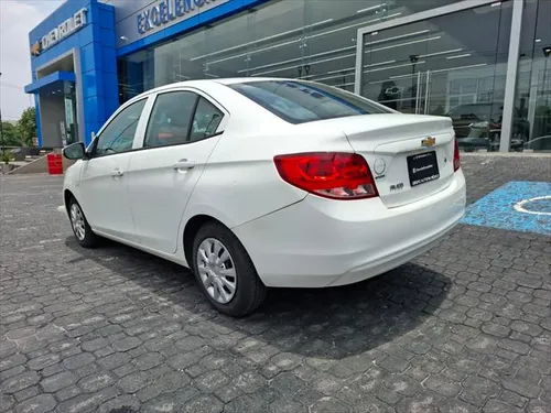 Chevrolet Aveo 1.5 Ls Mt