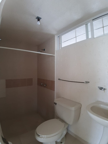 Imagen 9 de 18 de Departamento En Venta P.b Excelente Zona Sur