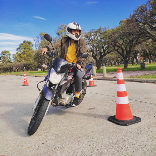 Clases Manejo Moto 110 Hasta 400cc Alquiler Examen Caba/gba